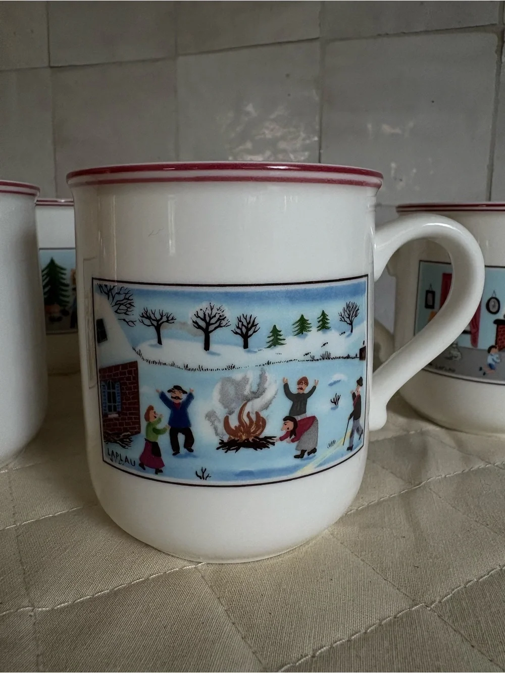 5 Villeroy & Boch Naïf Christmas Winter Village with Bonfire Mugs Never Used